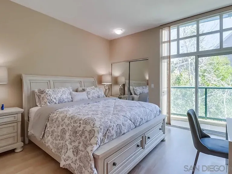 555 Front St #205 — Photo 33