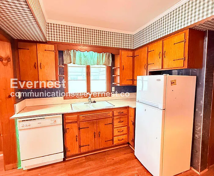 4315 Garden Park Dr — Photo 3