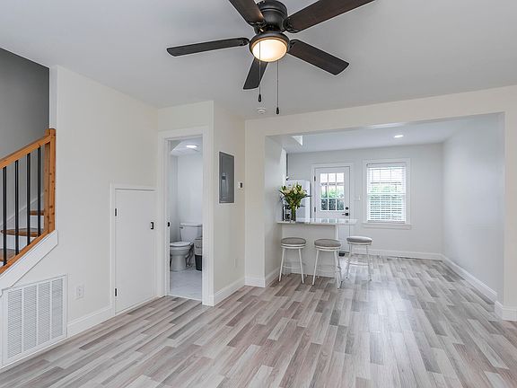 4th image of 305 Lake St APT 16