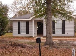 464 3rd Ave, Chickasaw, AL 36611