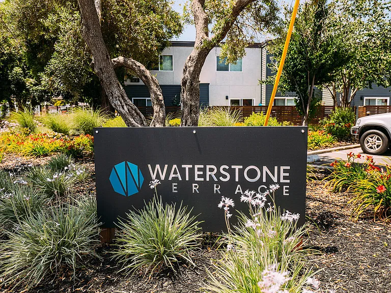 Waterstone Terrace — Photo 7