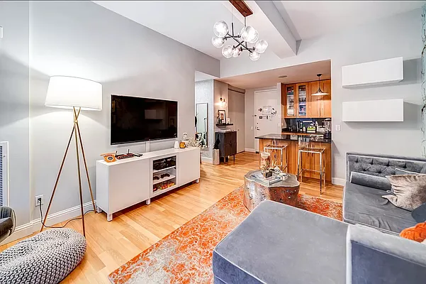 Rented by Piere Michel | media 6