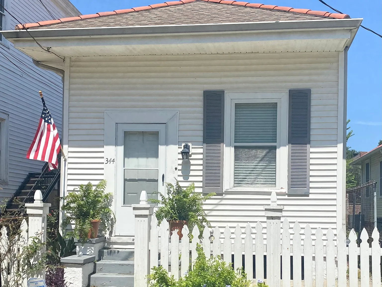 2 bed, 1250 sqft, $1,700 — Photo 1