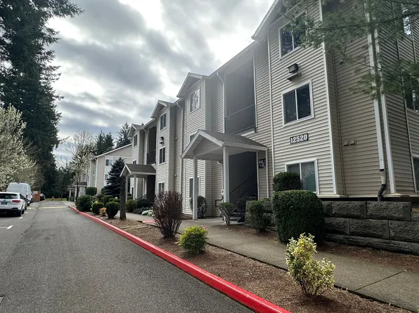 foster Heron Park , 12520 SE Foster Rd #5, Portland, OR 97236