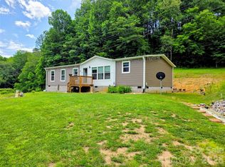 30 Evergreen Rd, Burnsville, NC 28714