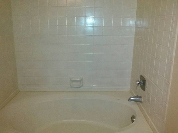 4th image of 540 NW 214th St APT 103
