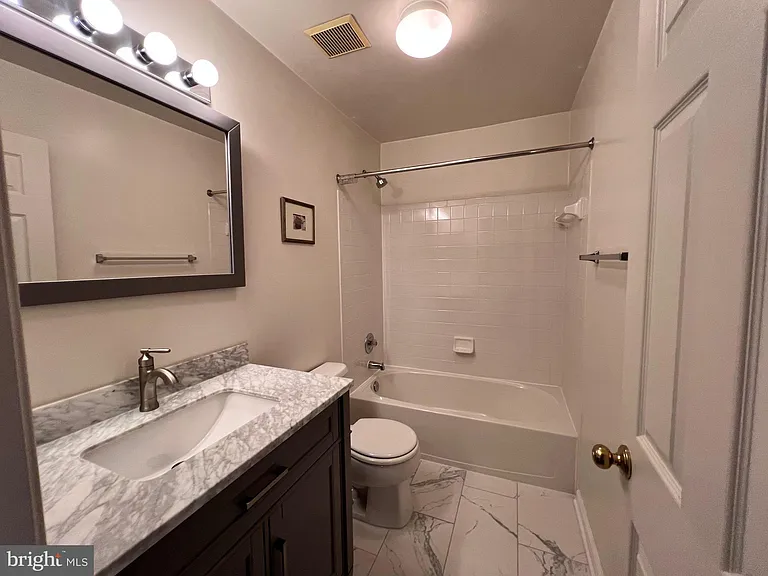4110 Flower Box Ct — Photo 48