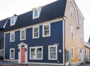 43 Franklin St #1, Newport, RI 02840