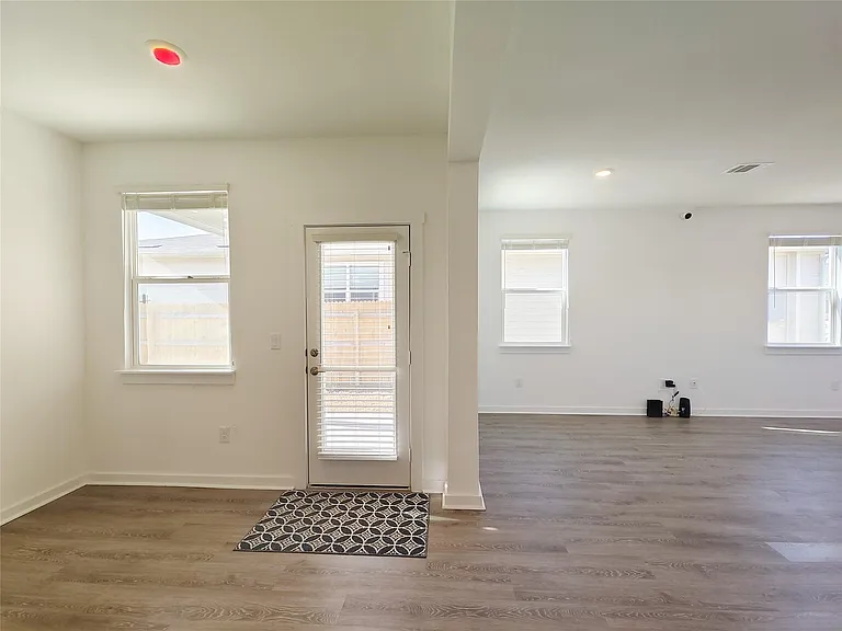 7417 Sagira Path — Photo 12