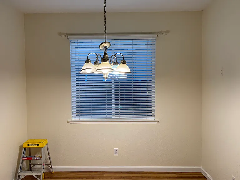 1909 Sagebrush Way — Photo 9
