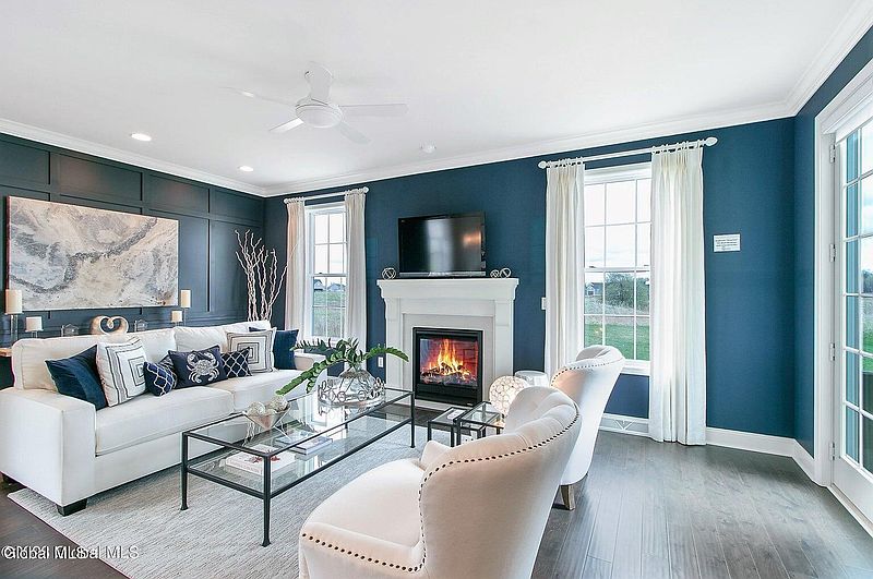 3rd image of 28 Windrow Way