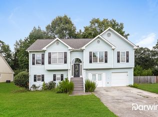 2320 Huntington Dr, Loganville, GA 30052