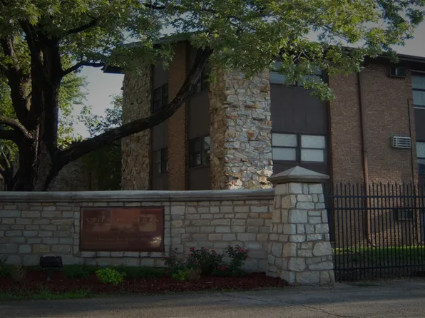 The Stone Falls Apartments