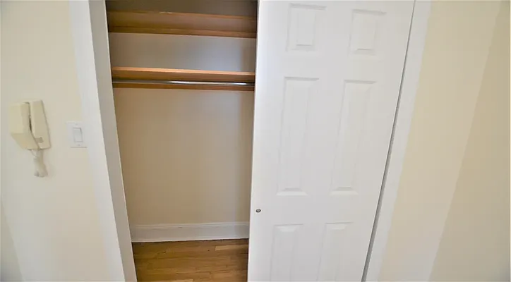 Rented by Manhattan Realty Group | media 6