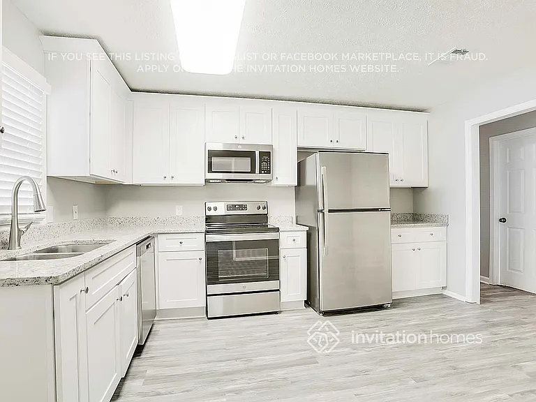 6647 Forestdale Ln — Photo 10