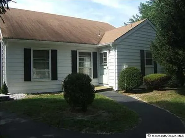 15 Dover Walk, Toms River, NJ 08753