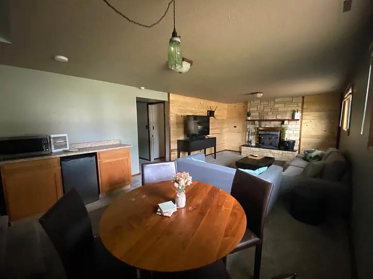 2201 Greenwich Cir W — Photo 10