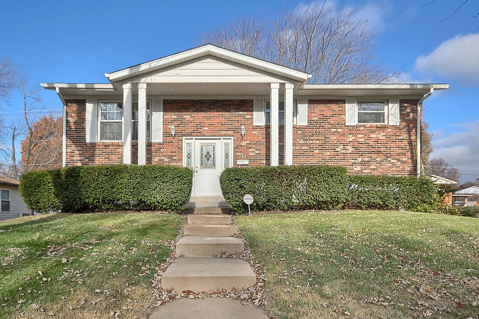 125 Bobbie Dr photo 1