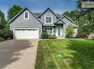 15405 Reeds St, Overland Park, KS 66223