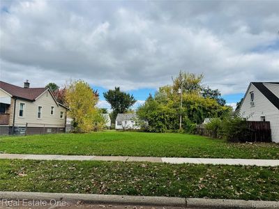 1670 Richmond Ave, Lincoln Park, MI, 48146