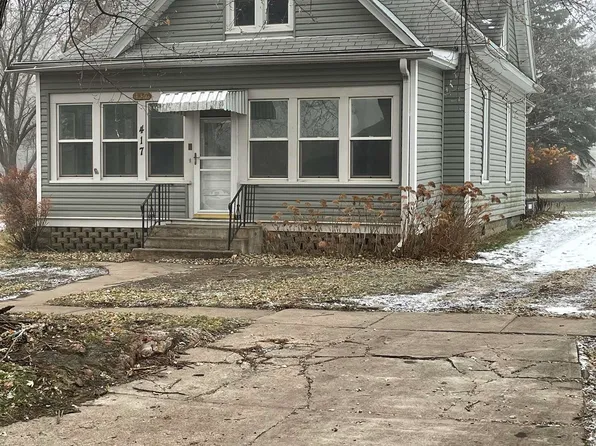 417 S Altona St, Holstein, IA 51025