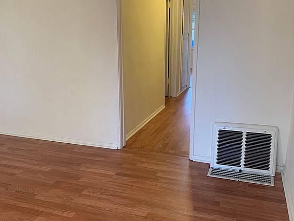 4th image of 10781-83 Galvin St