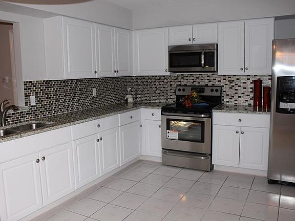 4th image of 1545 Hickorywood Cir