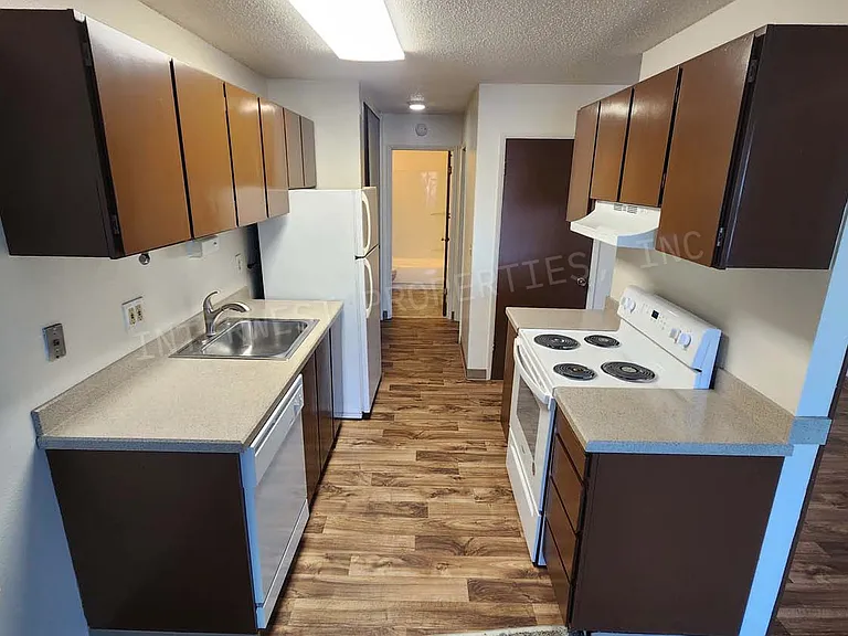 32 SE 60th Ave #1 — Photo 12