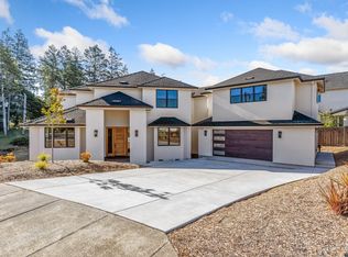 2012 Eagle Court, Santa Rosa, CA 95403