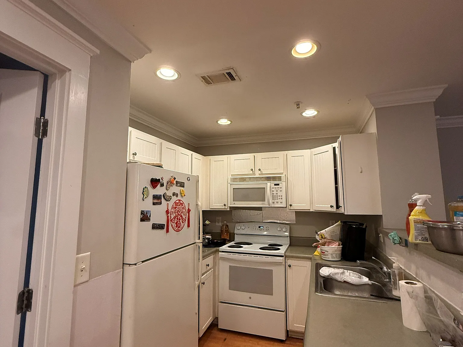 3 bed, 1406 sqft, $1,875 — Photo 3