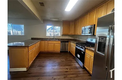 2404 Beasley Ave Photo 1