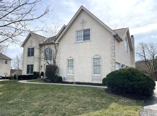 4823 Vista Ridge Dr, Dublin, OH 43017