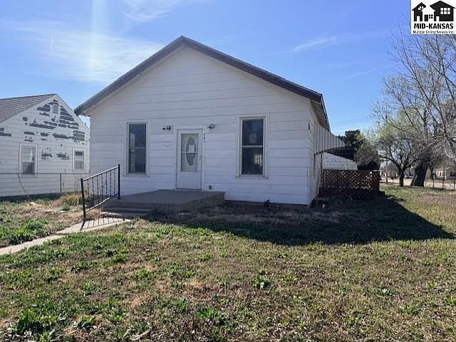 1st image of 601 E 6th St