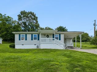14 Morris Ln, Pleasant Shade, TN 37145