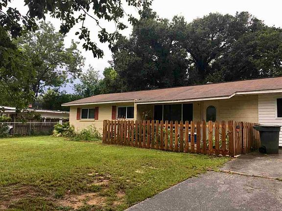 2nd image of 4517 Charmonte Way