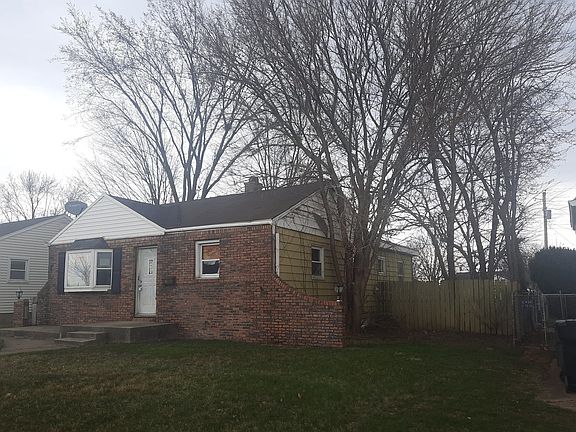 2nd image of 1640 N Wellington St