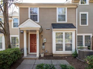 14376 Havener House Ct, Centreville, VA 20120
