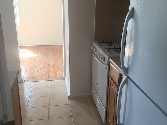 3rd image of 3425 150th Pl APT 4G