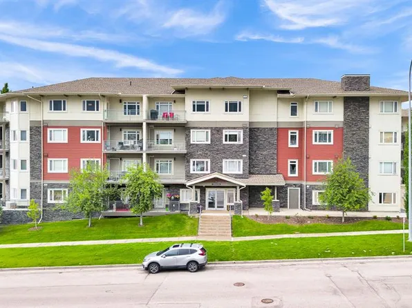 11 NW Millrise Dr SW #407, Calgary, AB T2Y 0K7