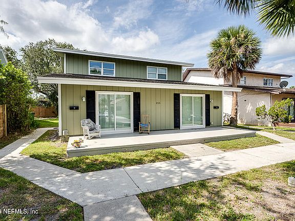3rd image of 215 ARRICOLA Avenue