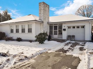 222 Calef Rd, Manchester, NH 03103