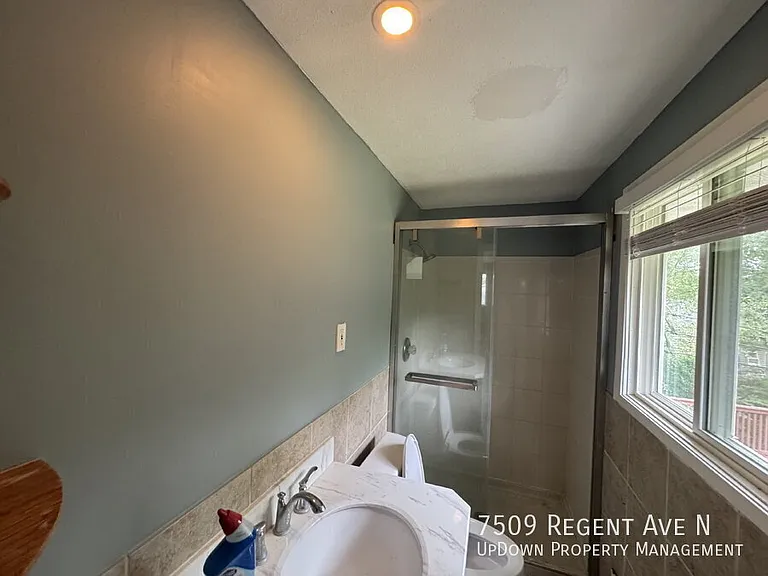 7509 Regent Ave N — Photo 15