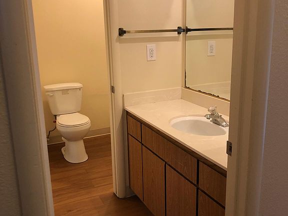 2nd image of 5421 El Camino Ave APT 3