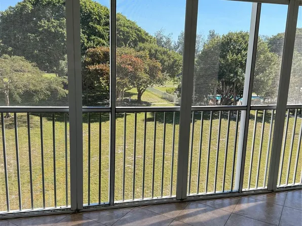 2650 S Course Dr APT 410, Pompano Beach, FL 33069