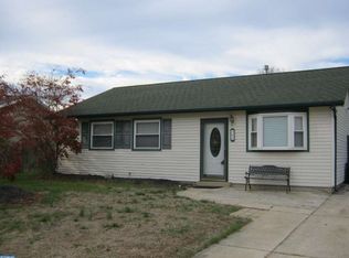 66 Highland Ave, Sicklerville, NJ 08081