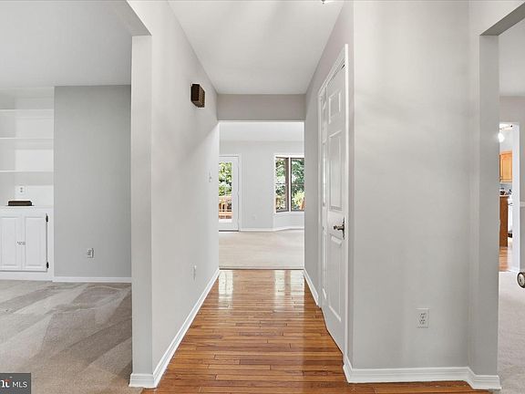 4th image of 6501 Commonwealth Ct