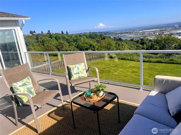 4402 30th Street NE, Tacoma, WA 98422
