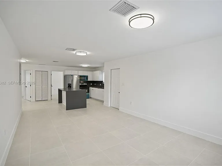 5823 NW 30th Ave #5823 — Photo 4