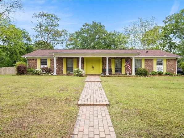 110 Shady Heights Dr, Livingston, AL 35470