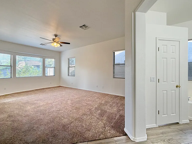 2120 E Flintlock Way — Photo 53